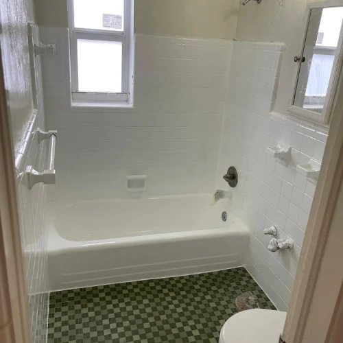 bathtub-and-tile-surround-refinishing-after-kissimmee.