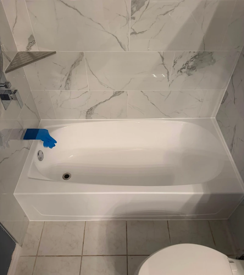 Professionally refinished white fiberglass tub unit in Kissimmee Florida.